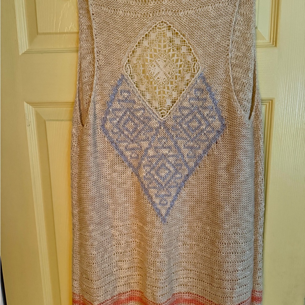 Sleeveless Beige and Blue Knit Fringe Vest